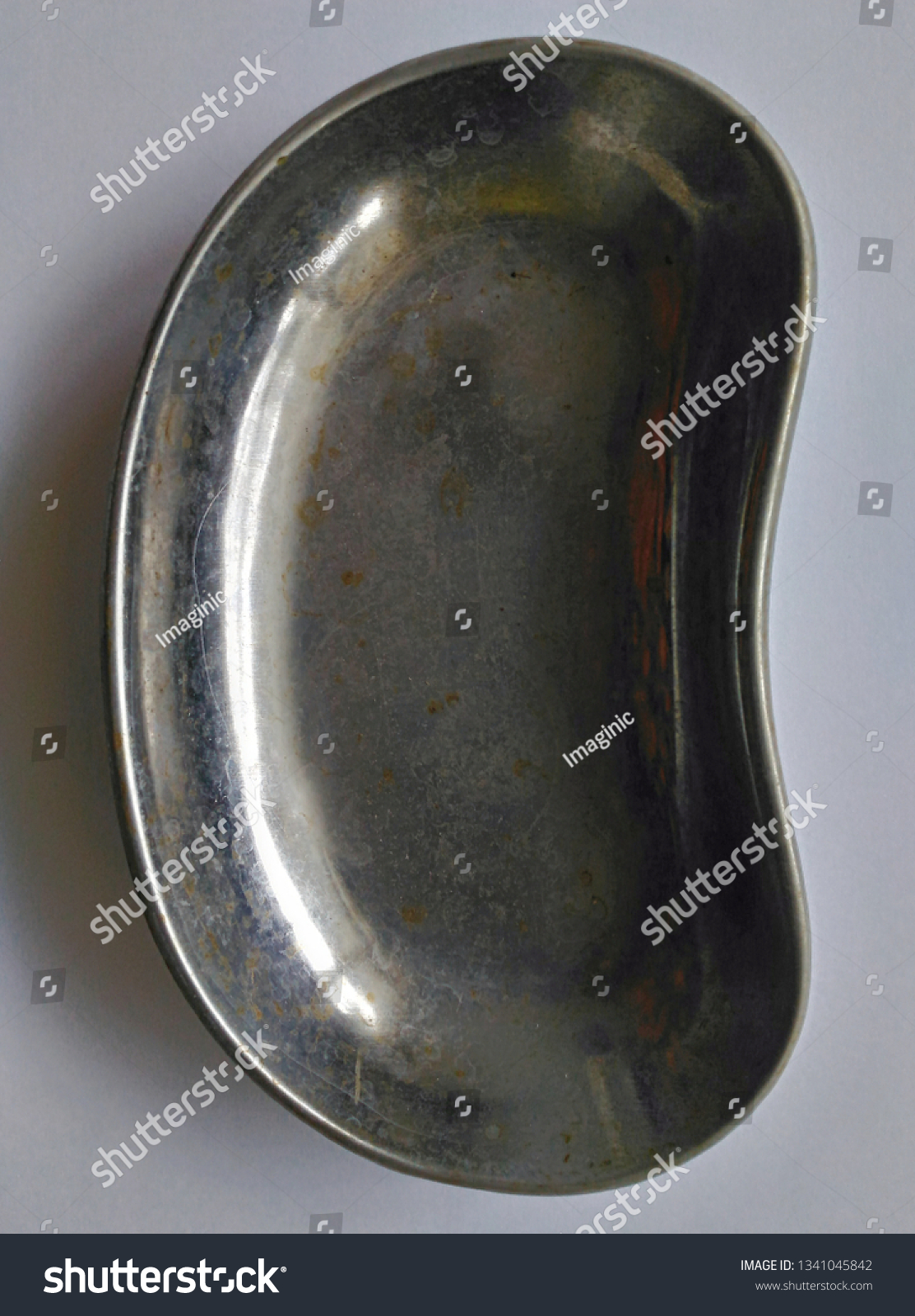 Nierbeken Tool Commonly Found Used Hospitals Stock Photo 1341045842 ...