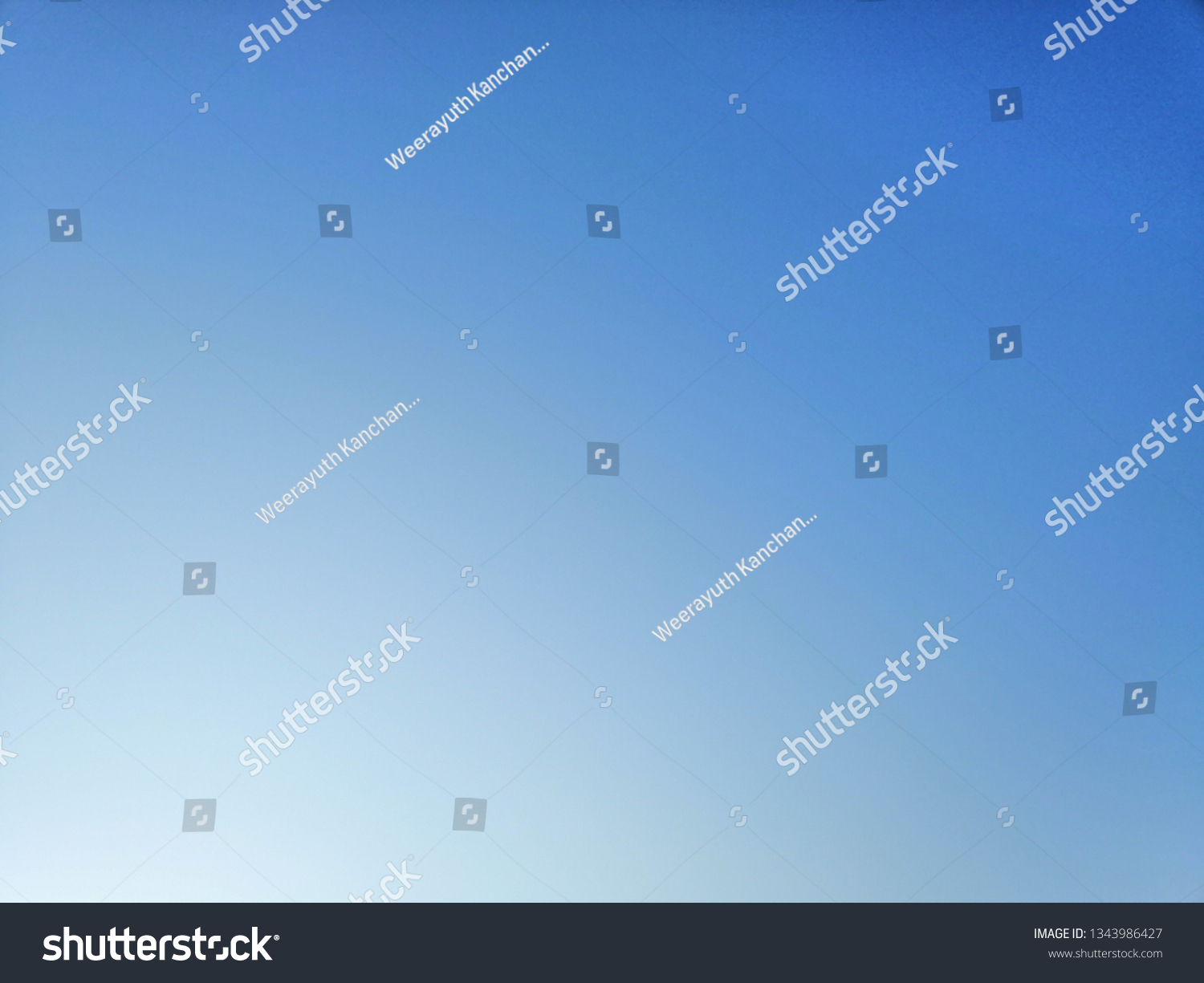 Clear Blue Sky Background Wallpaper Stock Photo 1343986427 | Shutterstock