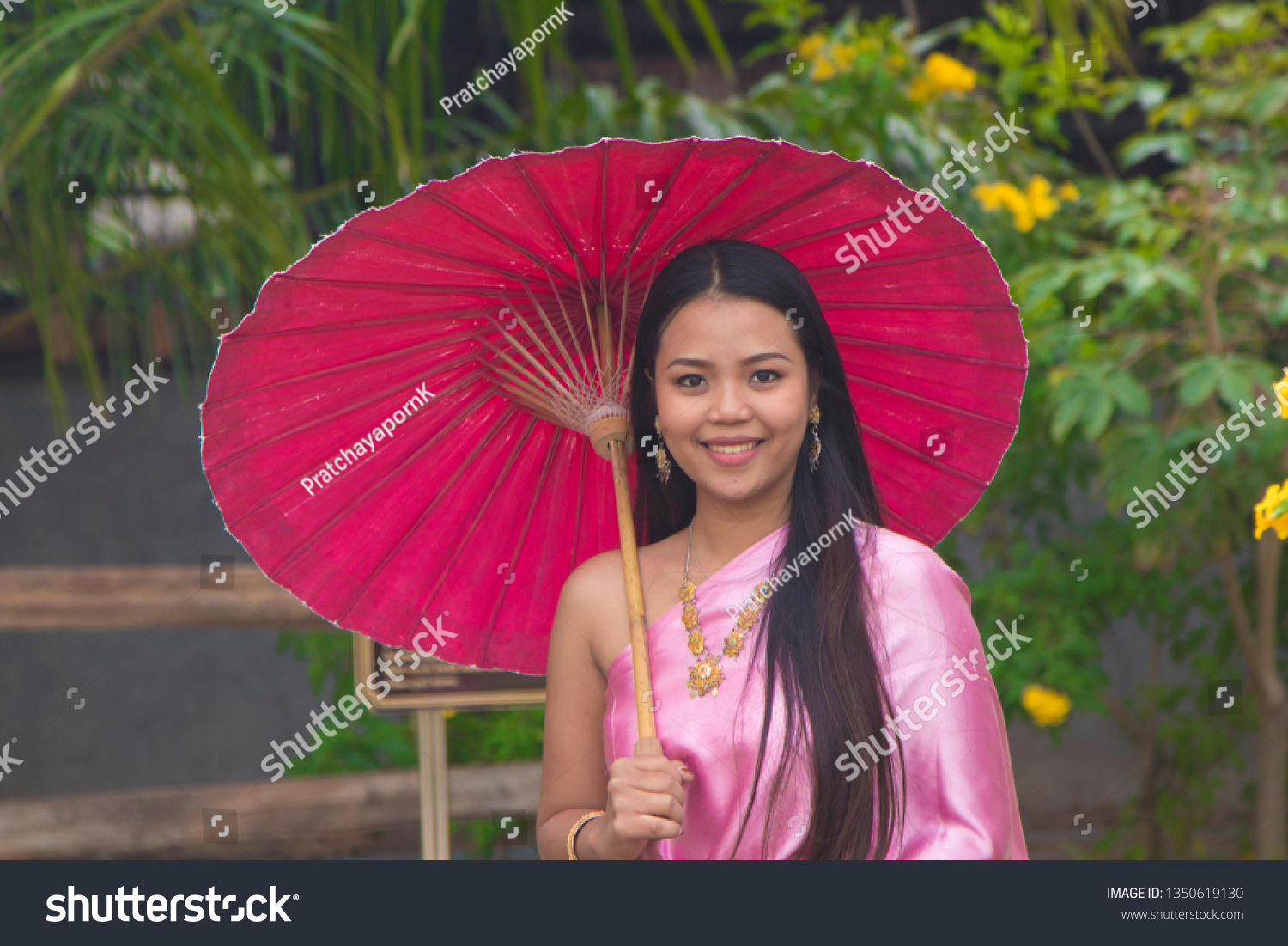 Beautiful Thai Woman Traditional Dress Stock Photo 1350619130 ...