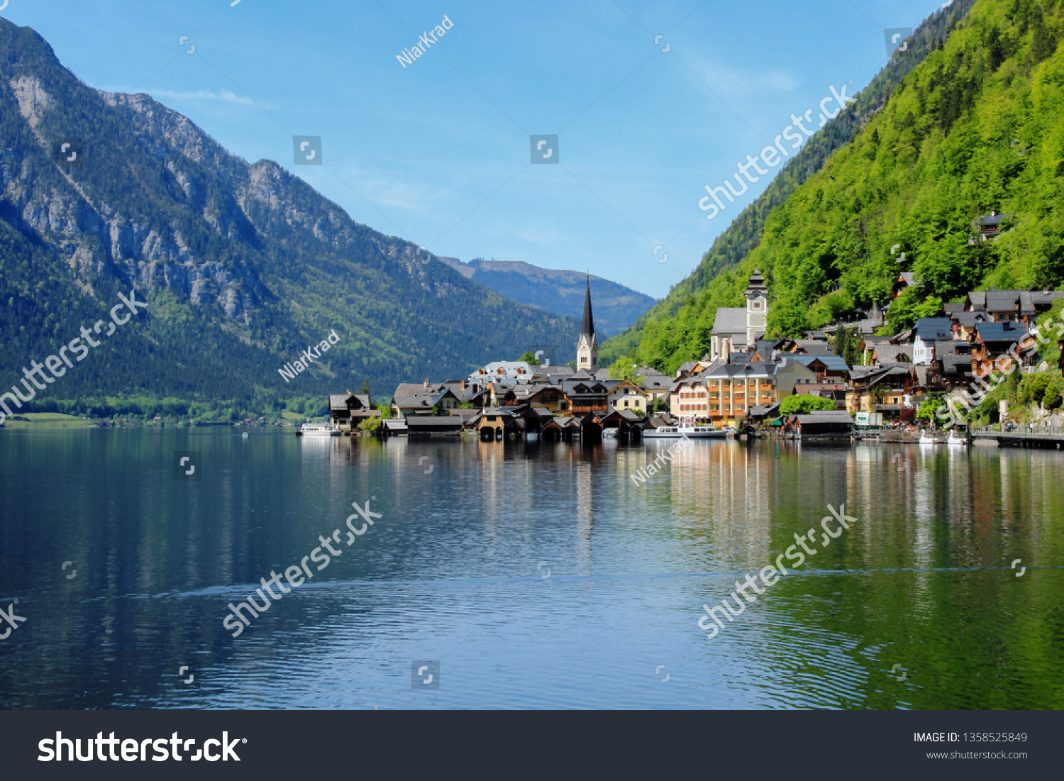 Hallstat Village Austria Stock Photo 1358525849 | Shutterstock