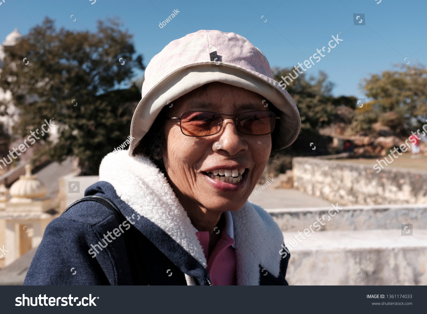 old lady bucket hat