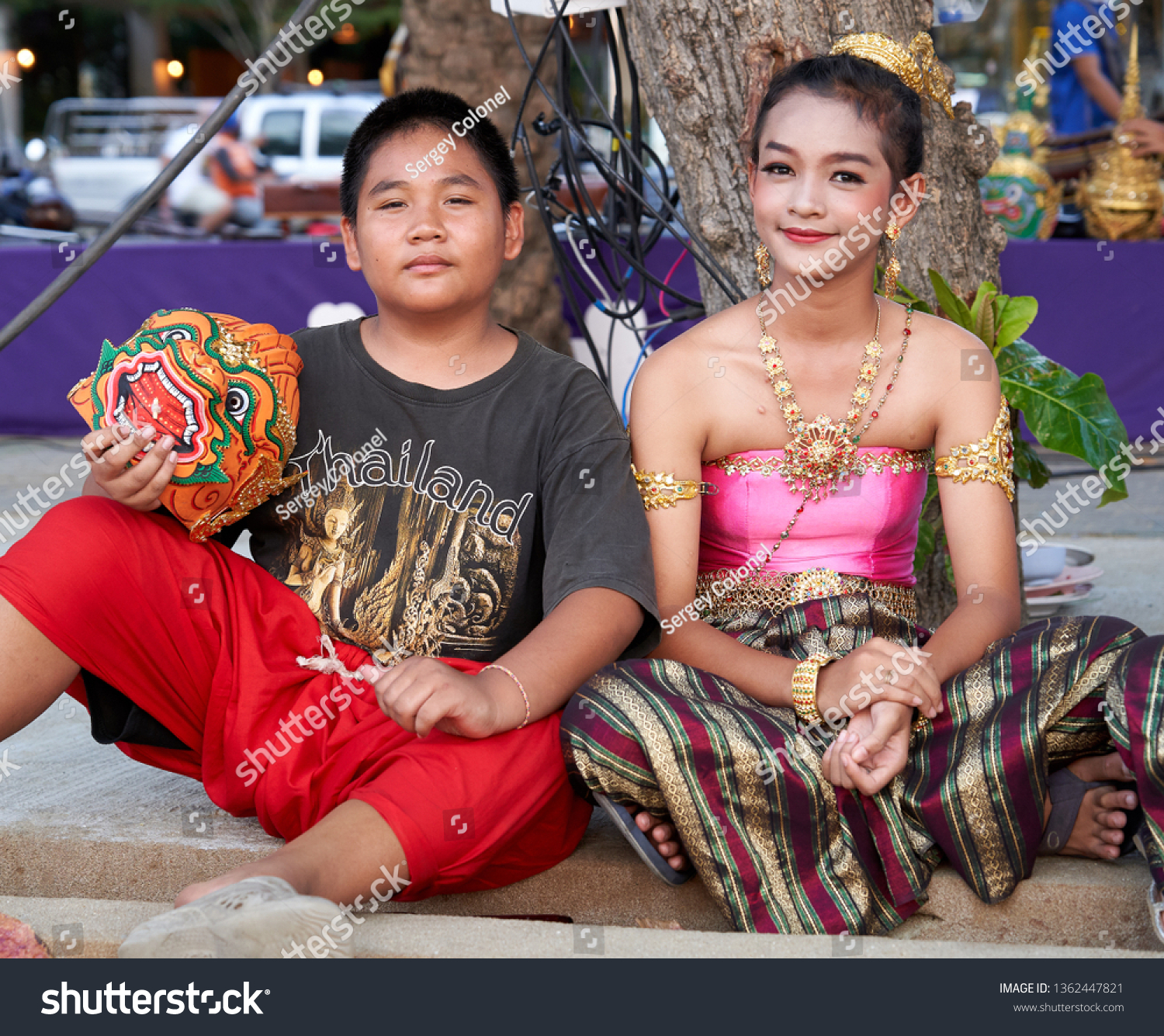 Thai Street Ladyboy