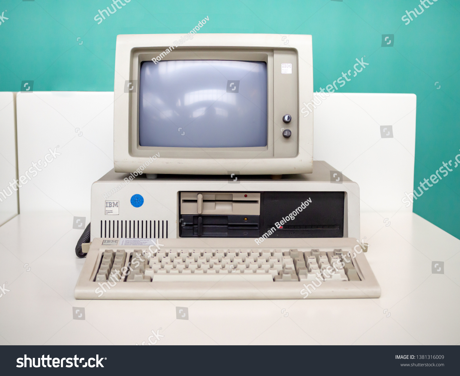 2 Ibm Personal Computer Xt Images, Stock Photos & Vectors | Shutterstock