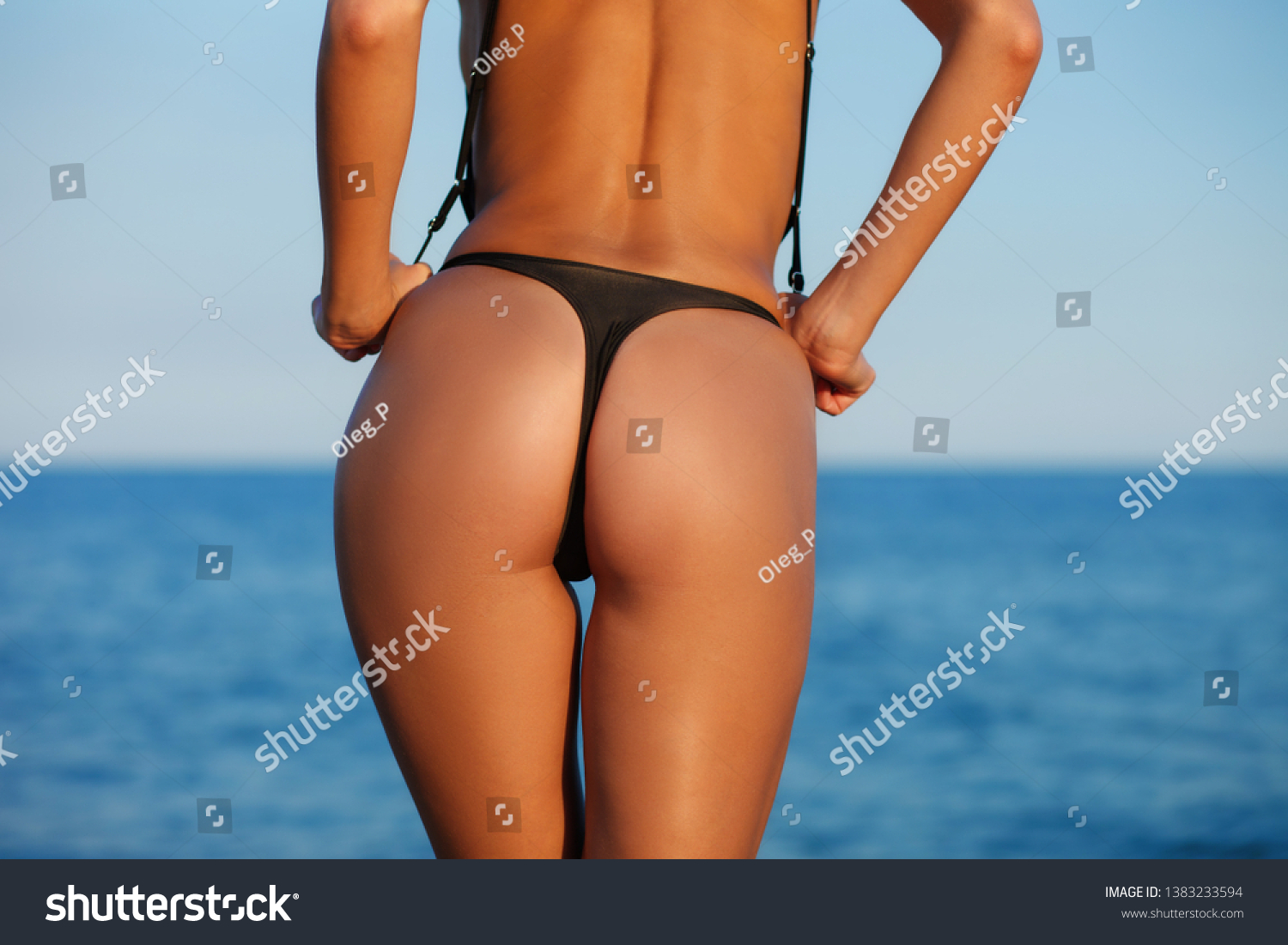 Sexy Tan Booty