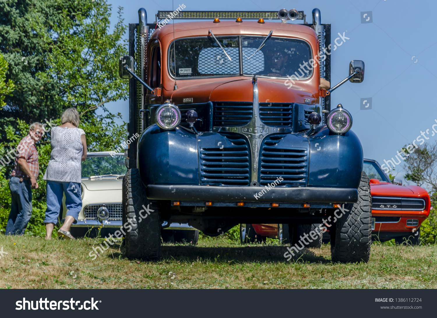 1939 International Harvester Tanker Truck, Factory Photo #48369 Mobil Oil 