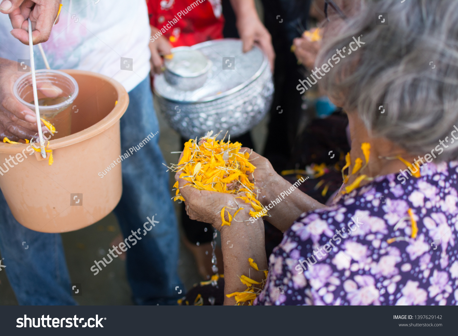 Water Pouring Monk Songkran Festival Tradition Stock Photo 1397629142 ...