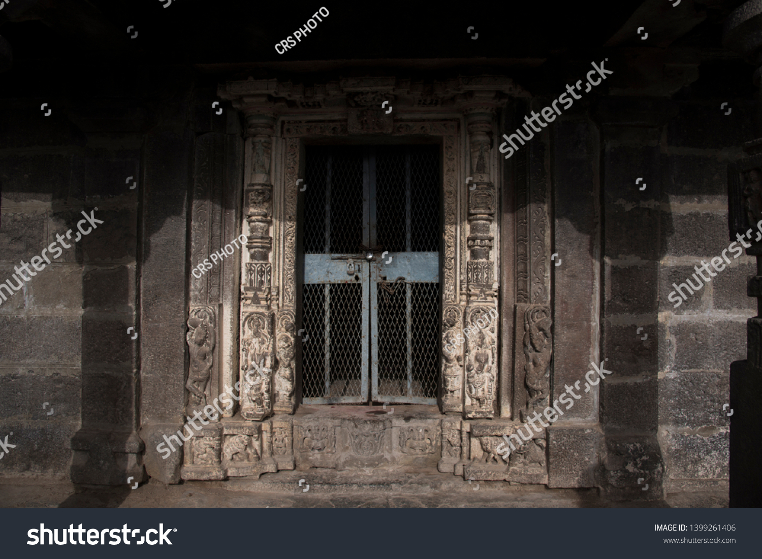 Interior View Ancient Shiva Temple Rim Stock Photo 1399261406 ...