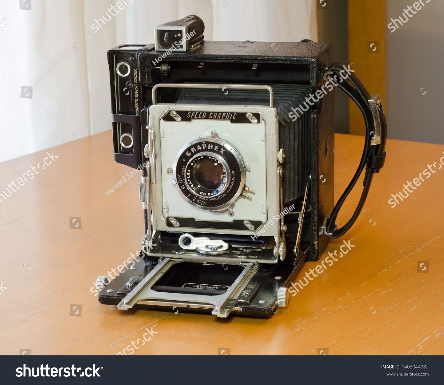 Graflex PHOTOGRAPHERS W/ ANTIQUE GRAFLEX CAMERAS ON ROOF 8x10 SILVER HALIDE PHOTO PRINT 