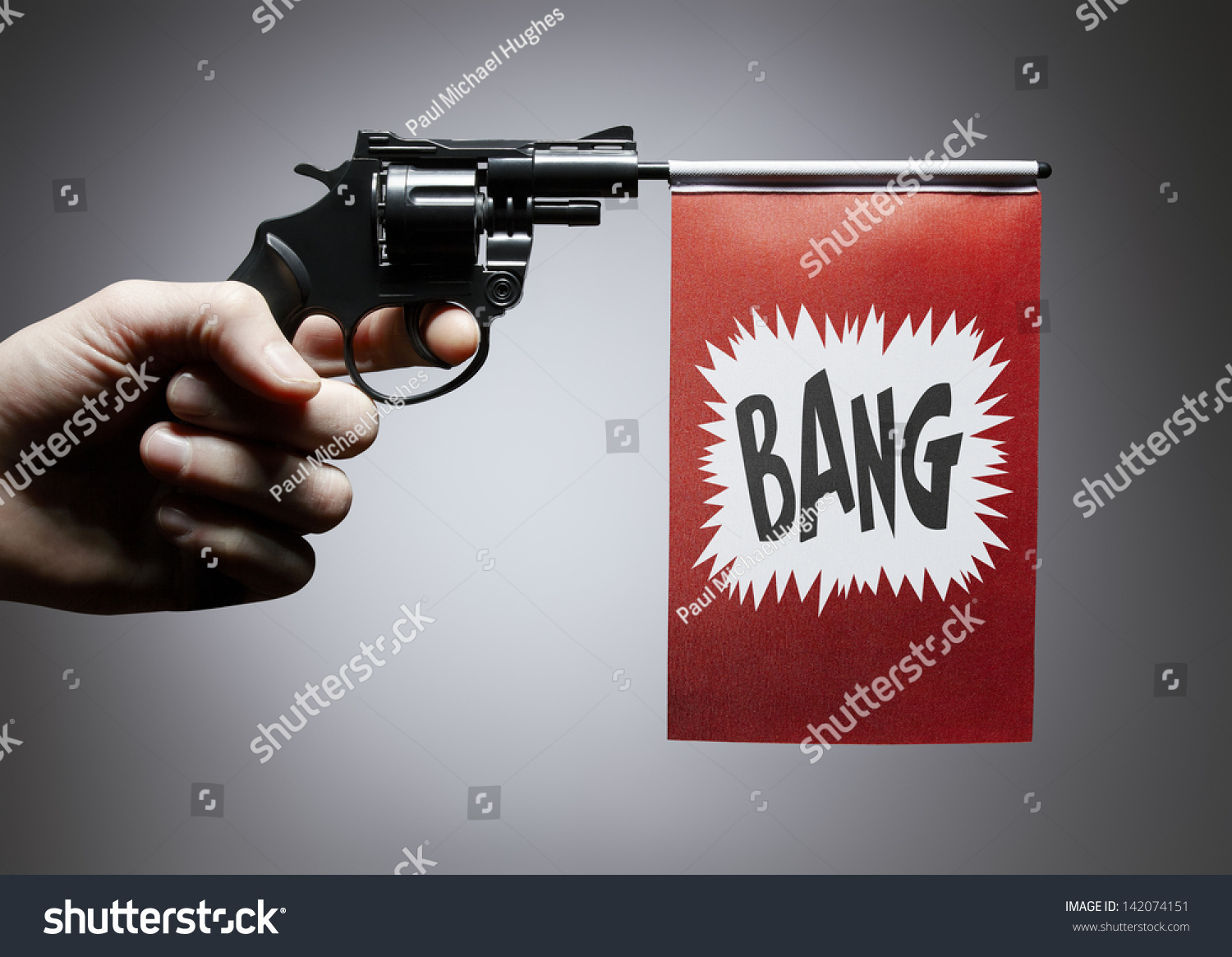 Bang a1. Флажок из пистолета. Револьвер с флажком Bang.