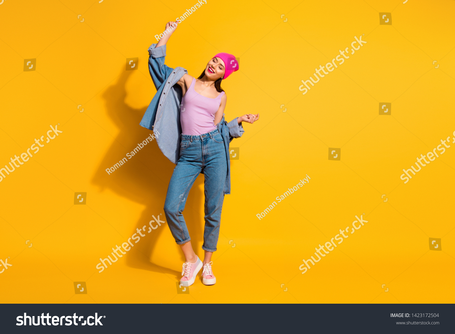 Full Length Body Size View Photo Stock Photo 1423172504 | Shutterstock