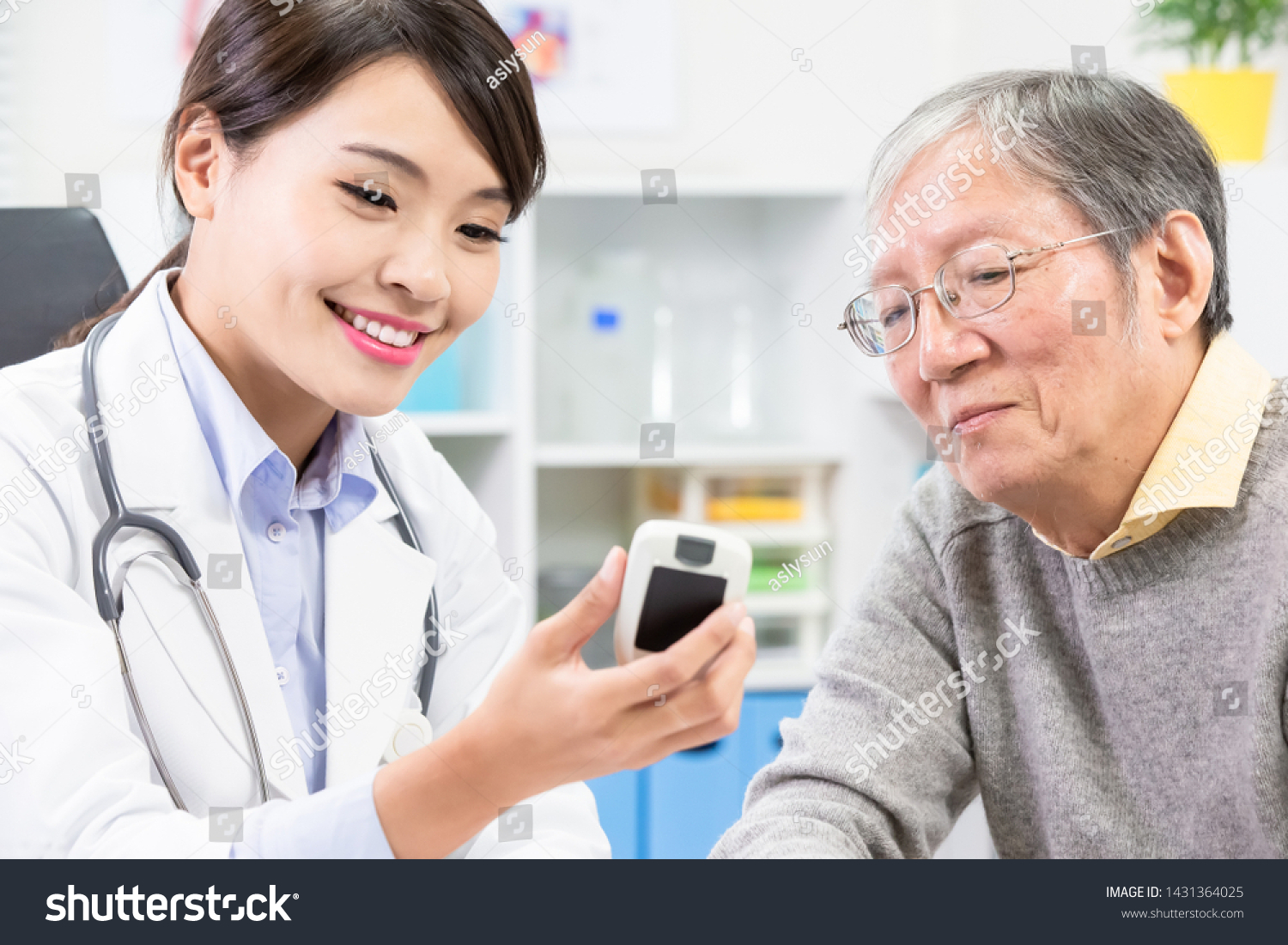 1,902 Asian Patients With Diabetes Images, Stock Photos & Vectors 