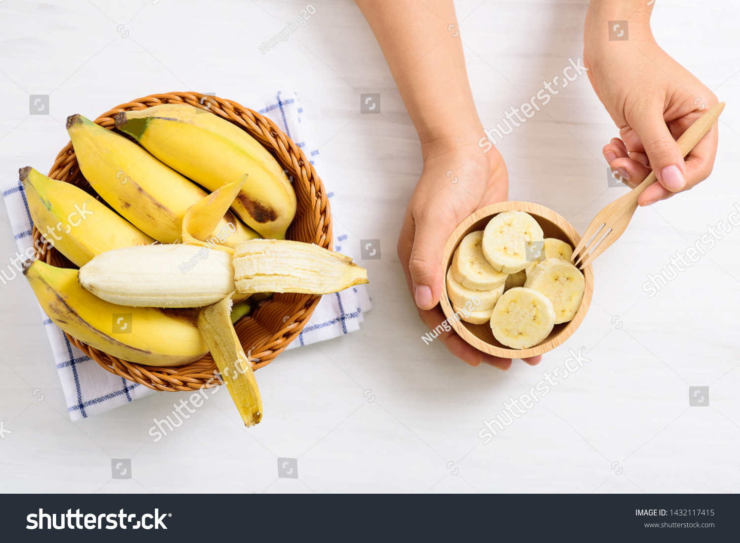 банан влияние на стул