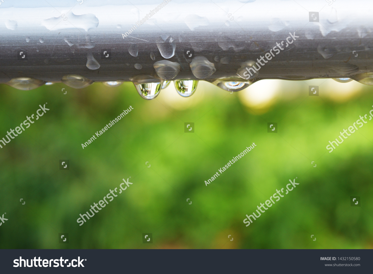 Drop Water Droplet Falling Metal Bar Stock Photo 1432150580 | Shutterstock