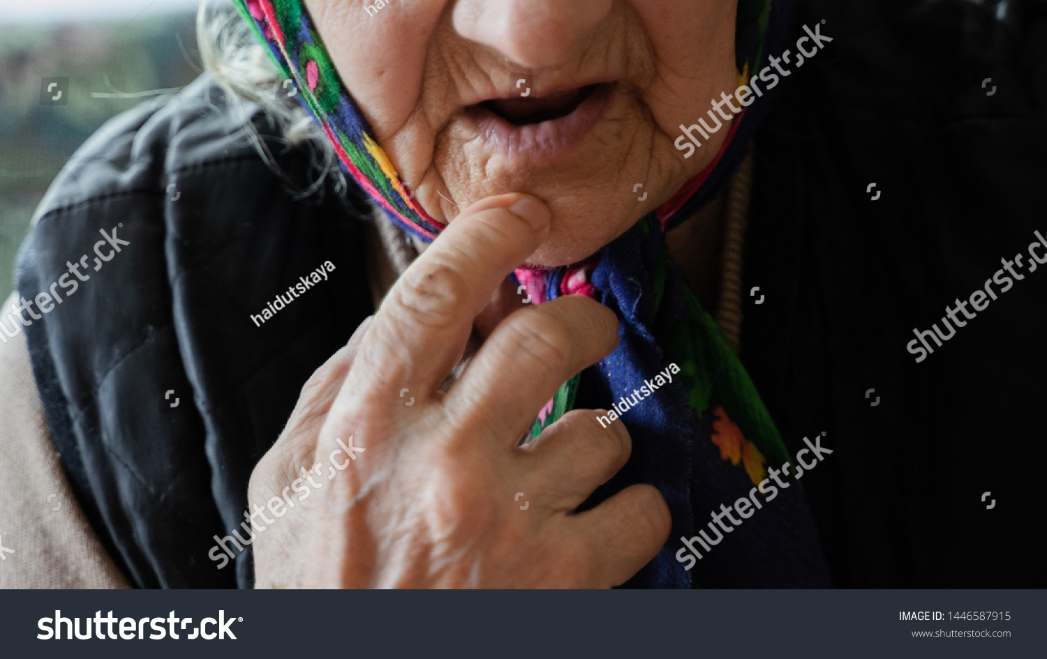 Old Woman Wrinkled Skin Face Hands Stock Photo 1541414498 | Shutterstock