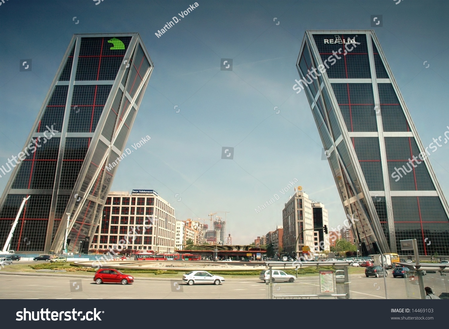 Torres Kio Madrid Spain Plaza De Stock Photo 14469103 | Shutterstock