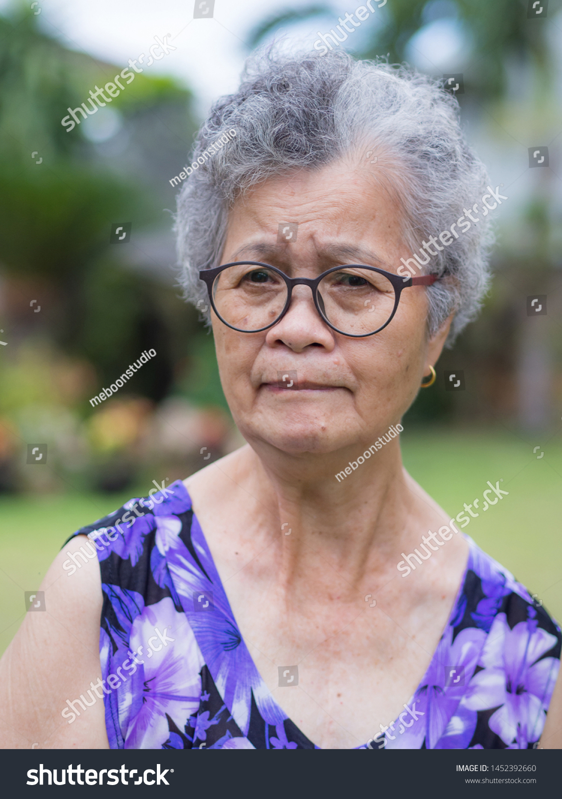 eyeglasses for white hair