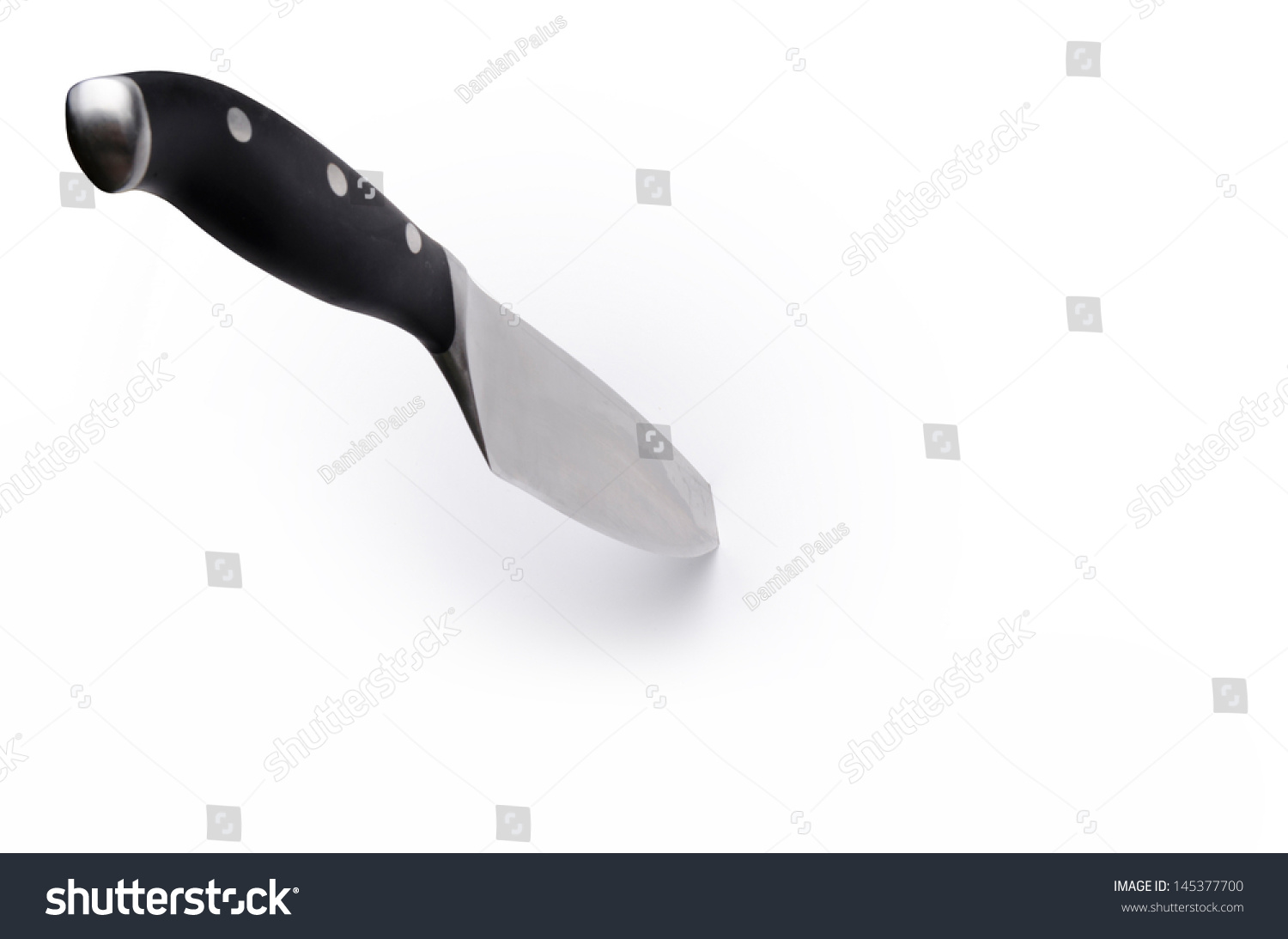 Нож воткнутый в стол вид сверху