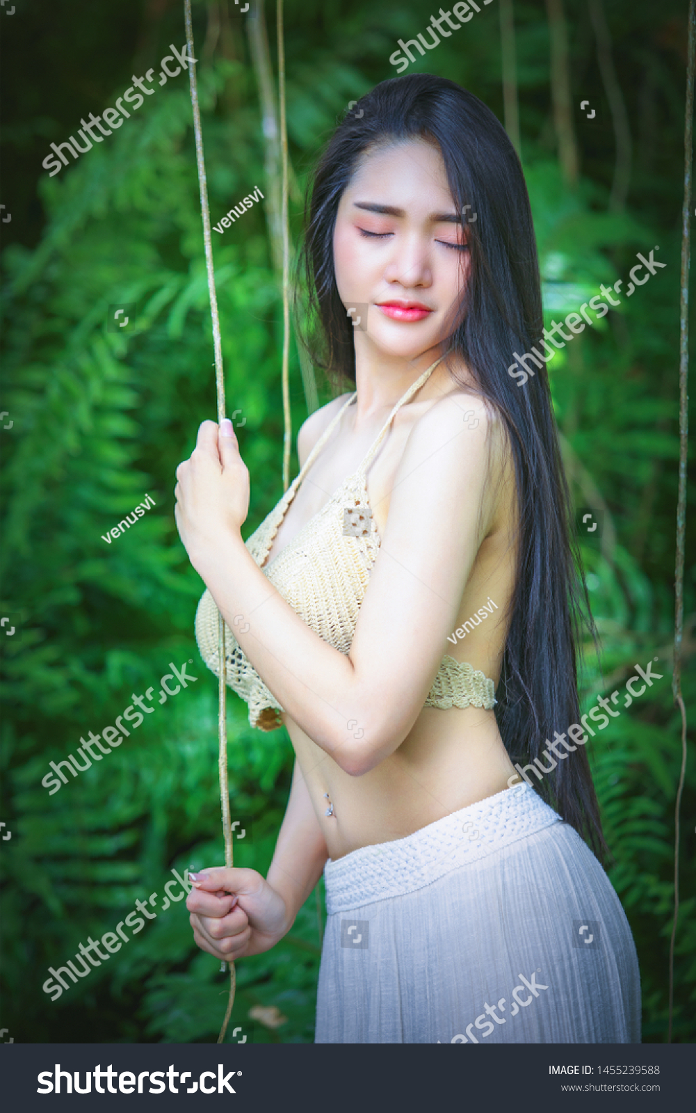 Cute Asian Girl Pics