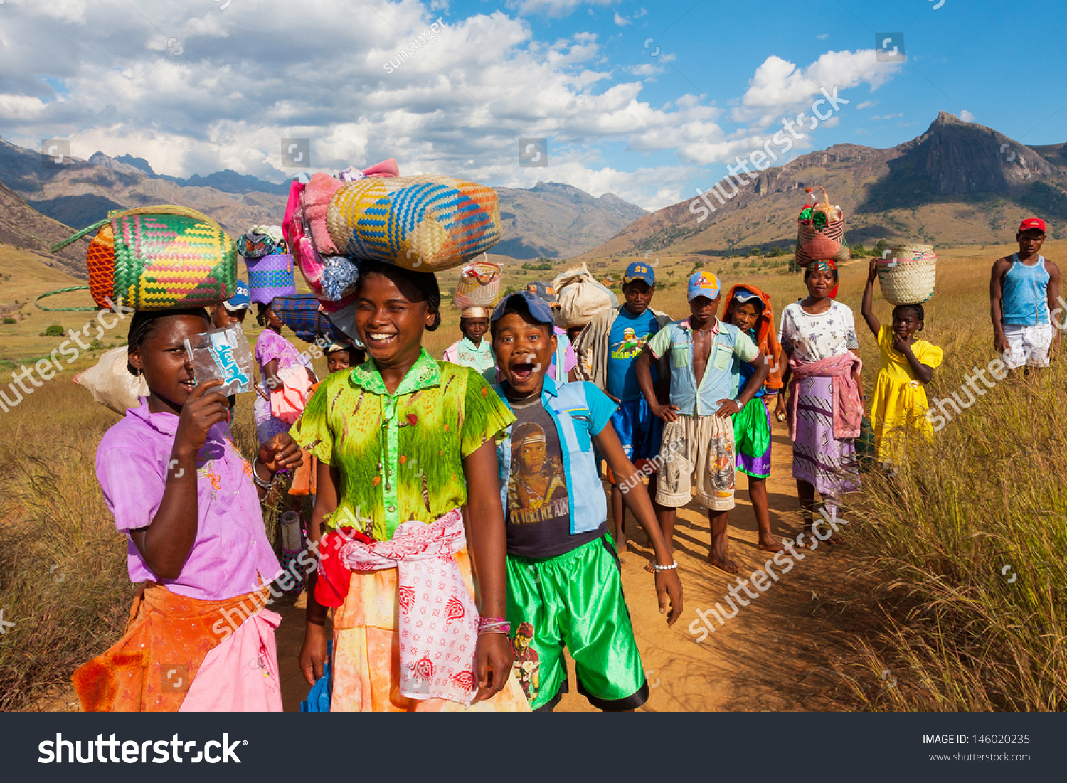 Tulear Madagascar Feb 05unidentified Malagasy Men Stock Photo 146020235 ...