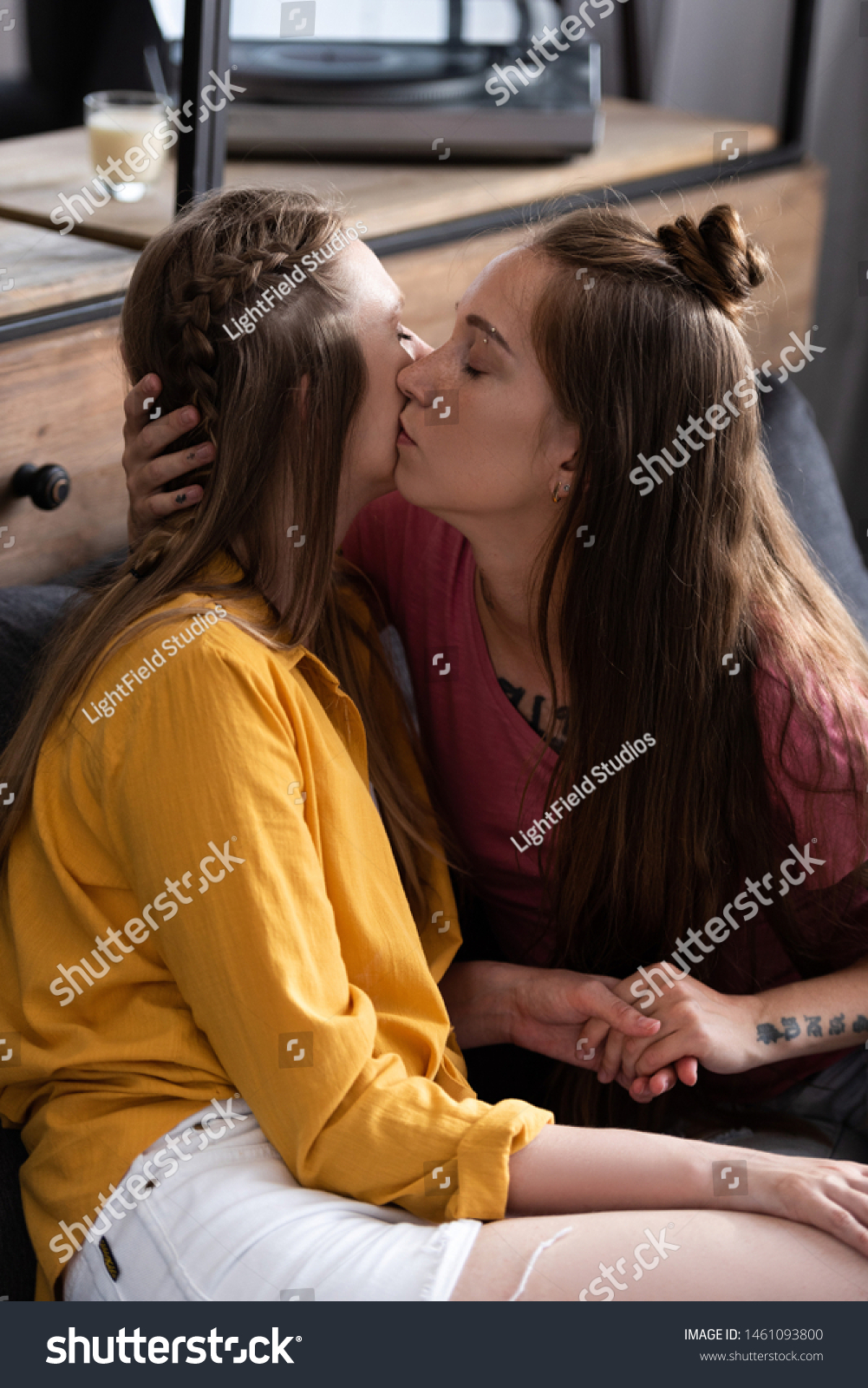 Lesbians Pictures Galleries