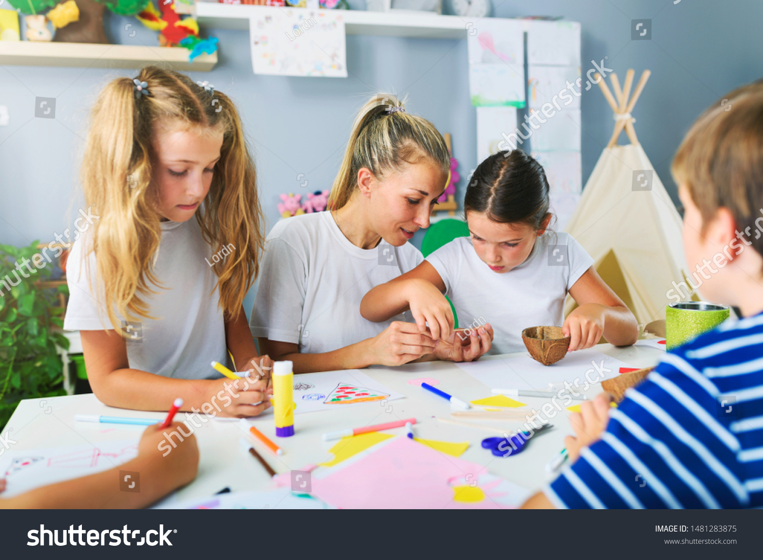 Creative Kids Creative Arts Crafts Classes Stock Photo 1481283875 ...