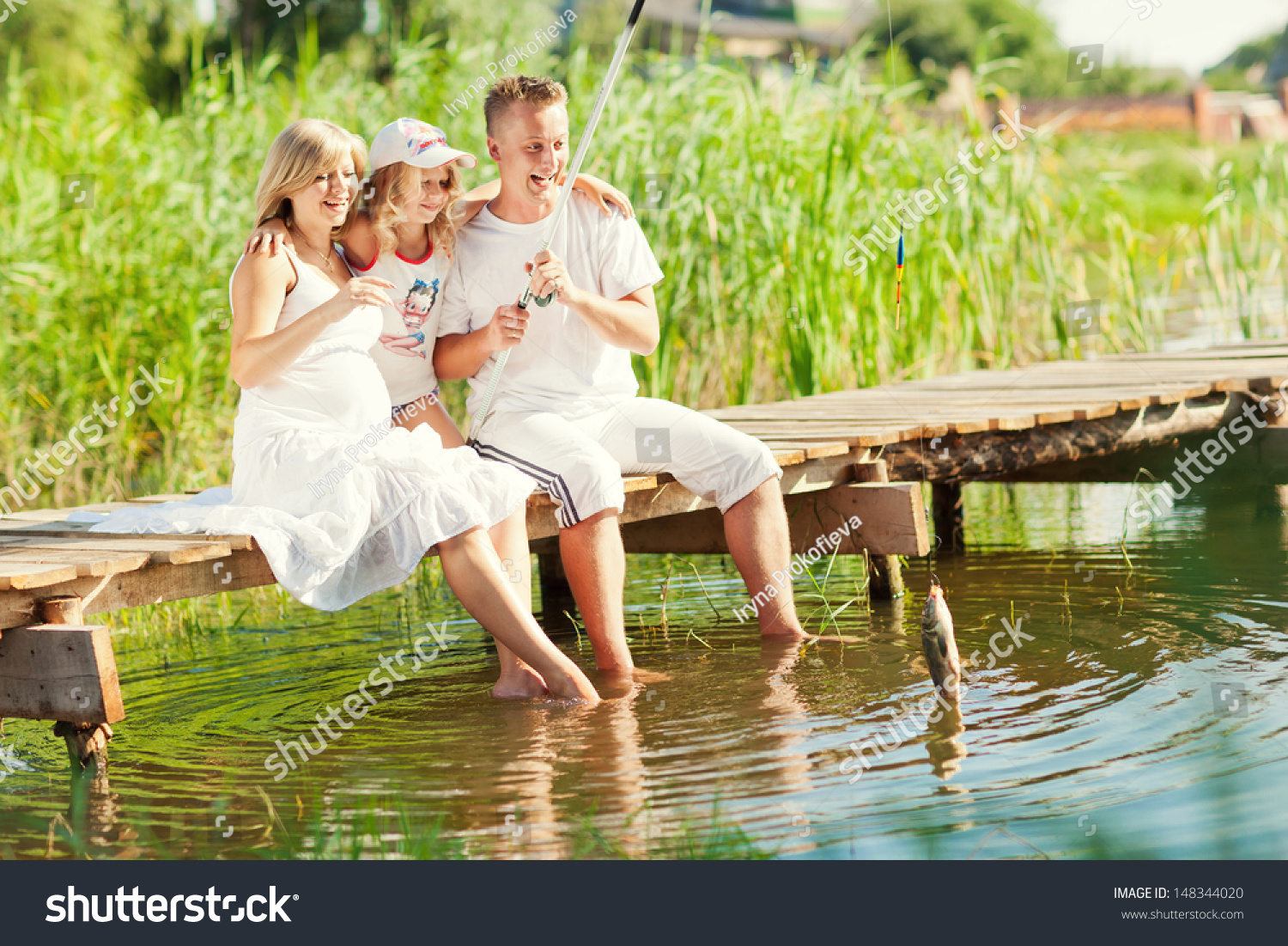 семейный отдых на реке
