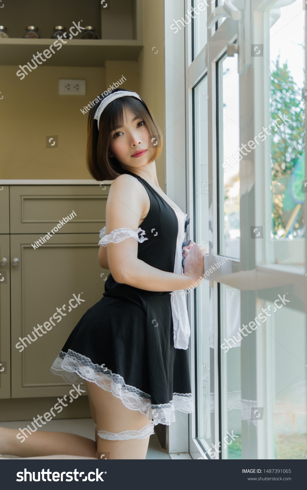Hot Asian Maids