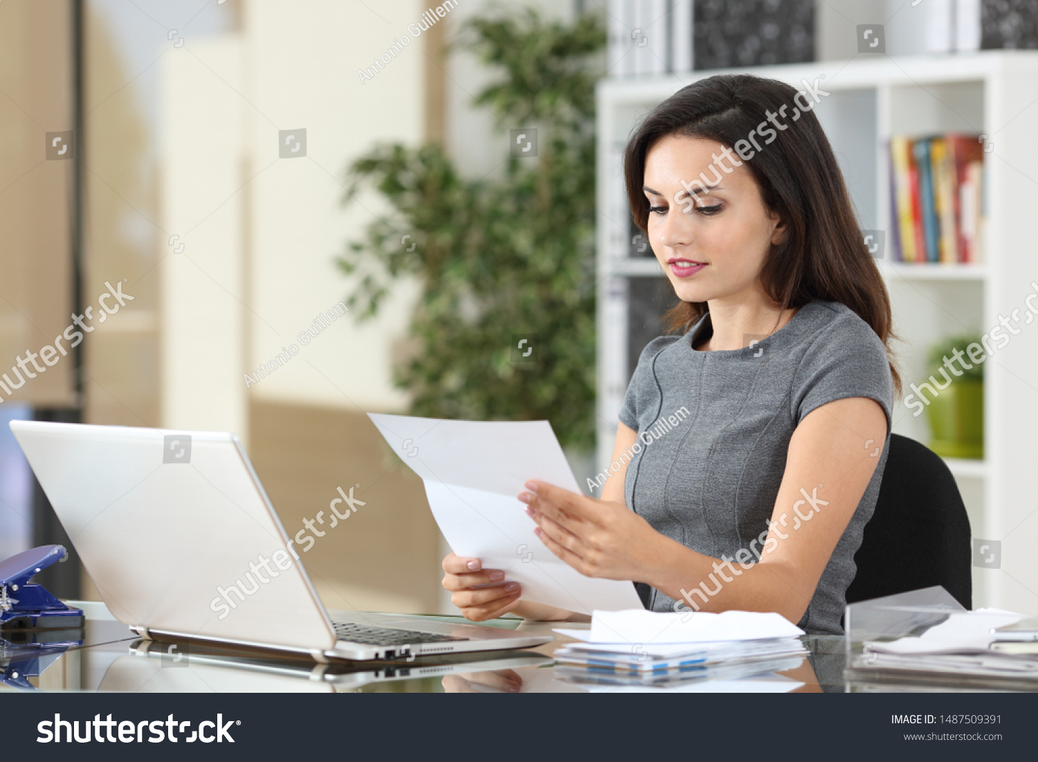 Serious Office Worker Reading Paper Letter Stock Photo 1487509391 ...