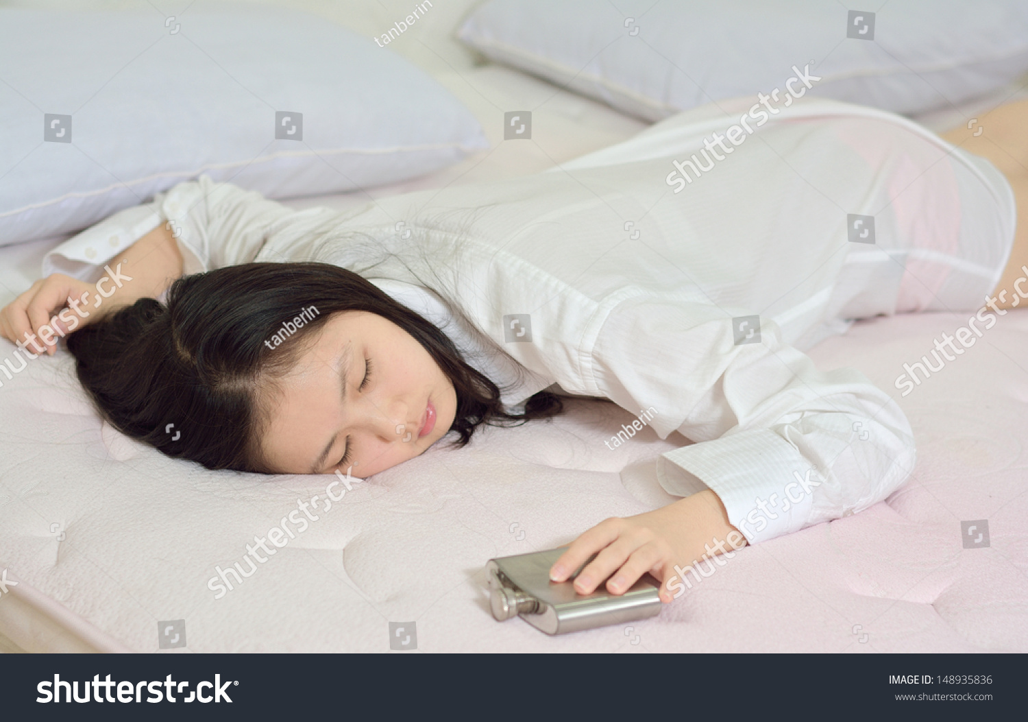 Drunk Sleep Wife