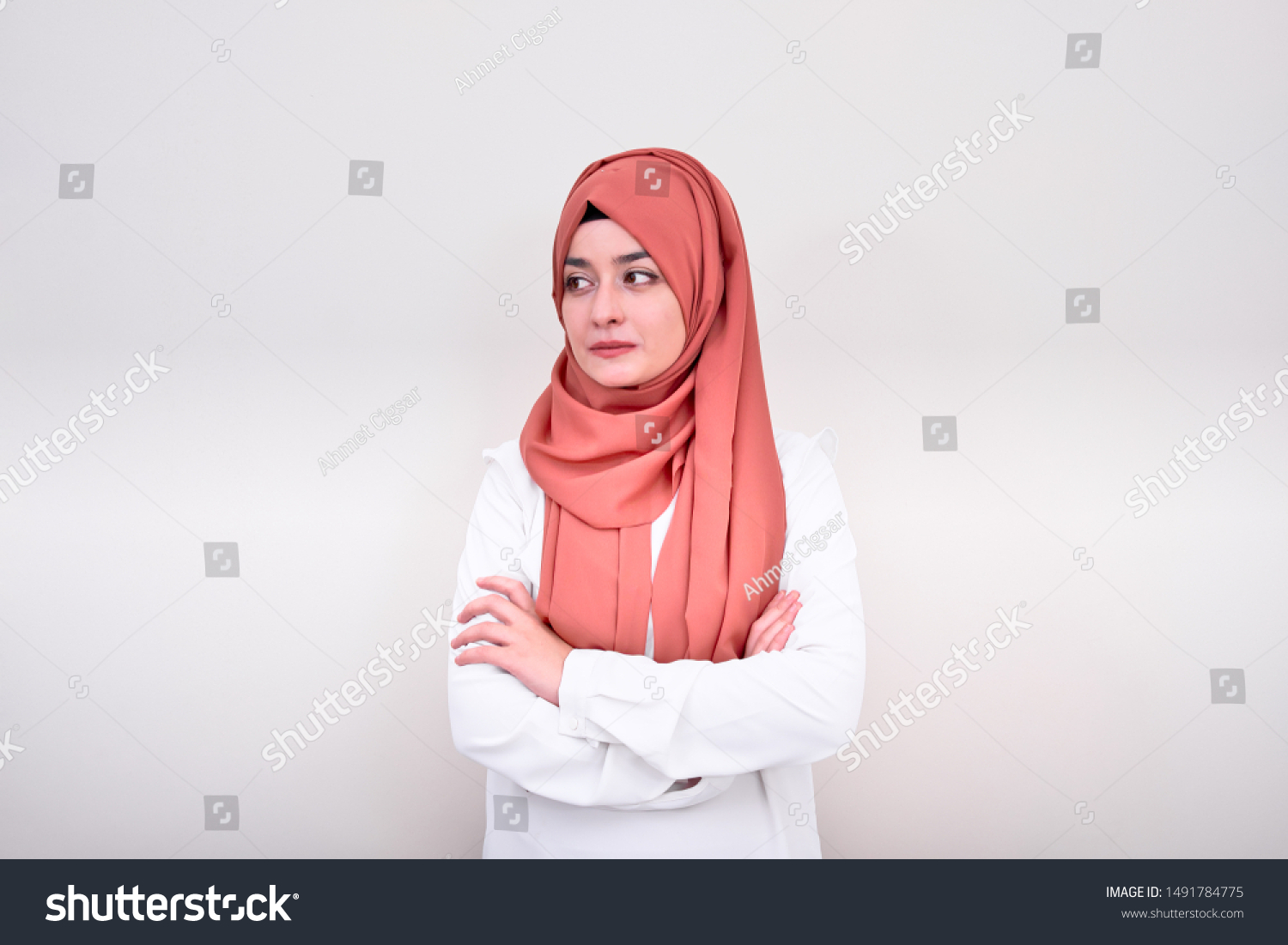 Muslim Woman Folded Arms Isolated White Stock Photo 1491784775 ...