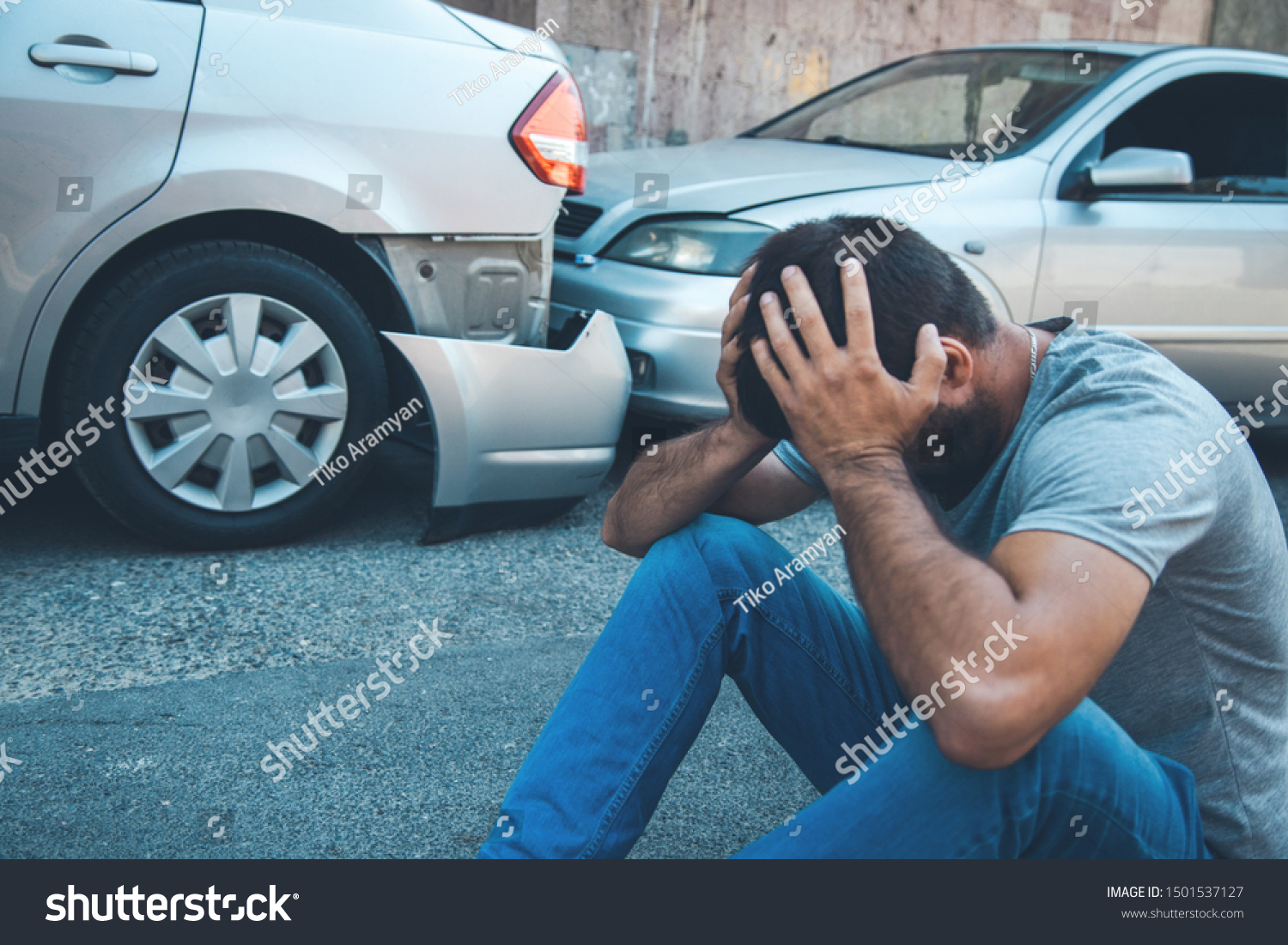 Sad car. Оказание помощи при ДТП. Автоюрист. Психологическая помощь при ДТП.