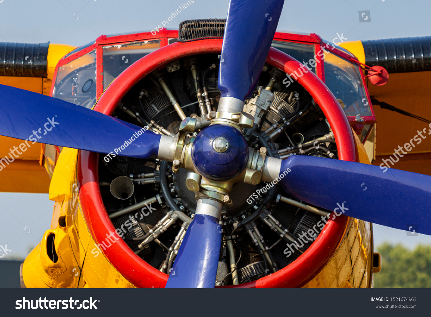 Aircraft Radial Internal Combustion Engine Propeller Stock Photo 1521674963 Shutterstock Aircraft Radial Internal Combustion Engine Propeller Stock Photo 1521674963 Shutterstock
