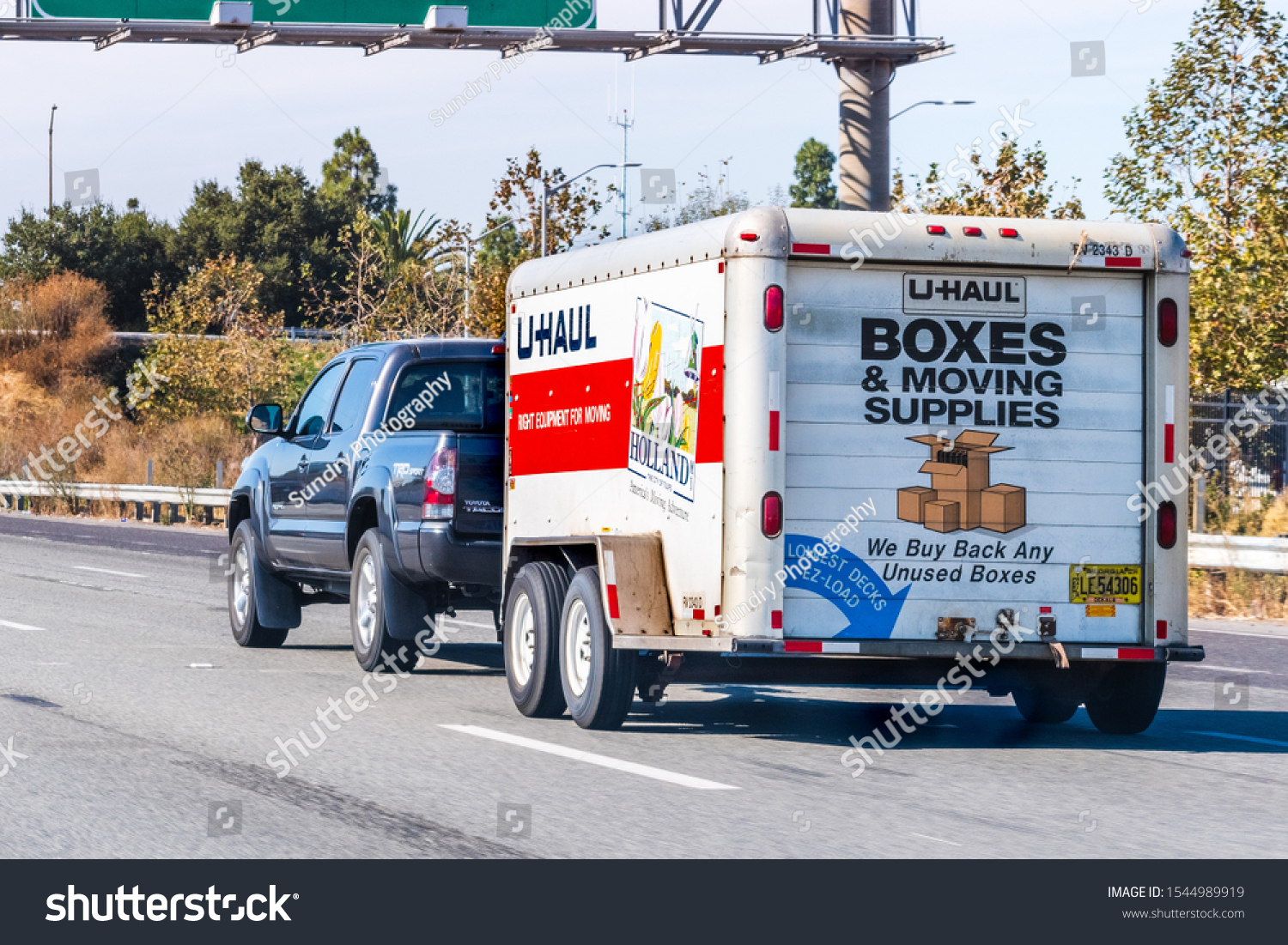 104 U Haul Cargo Trailer Images, Stock Photos & Vectors | Shutterstock