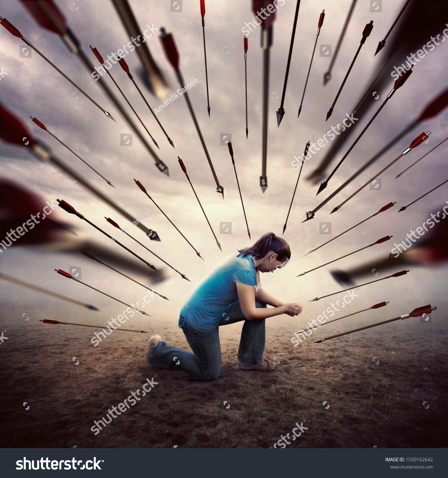 La imagen de tu día - Página 10 Stock-photo-a-woman-is-all-alone-and-in-prayer-as-she-is-surrounded-by-many-arrows-1550162642