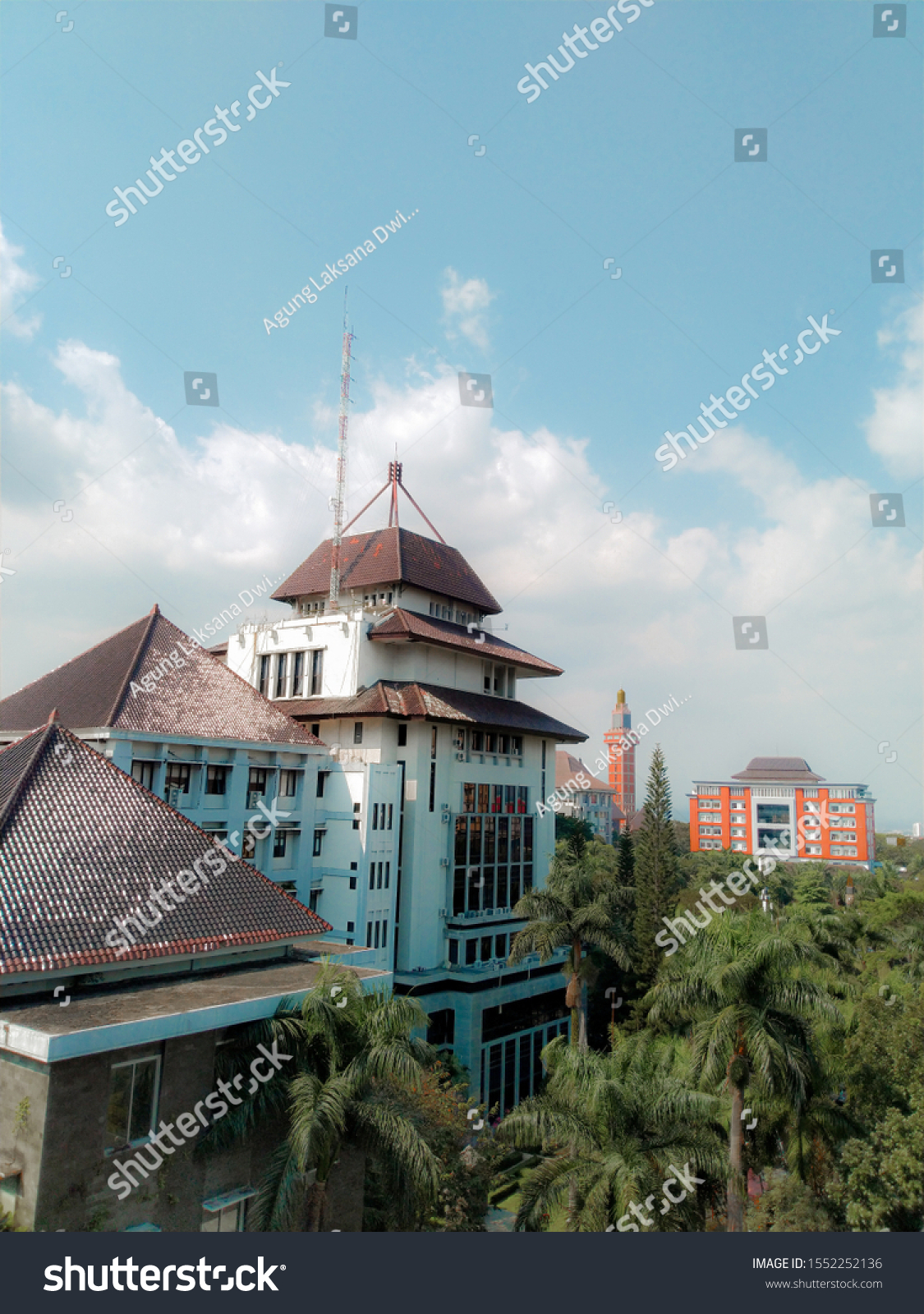 Clear Sky Brawijaya University Stock Photo 1552252136 | Shutterstock