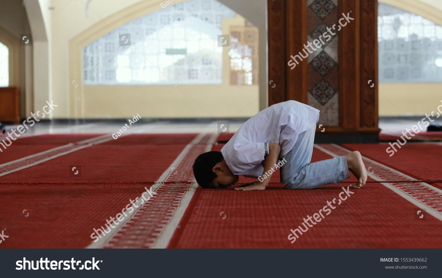 Muslim Boy Praying Mosque Young Asian Stock Photo 1553439662 | Shutterstock