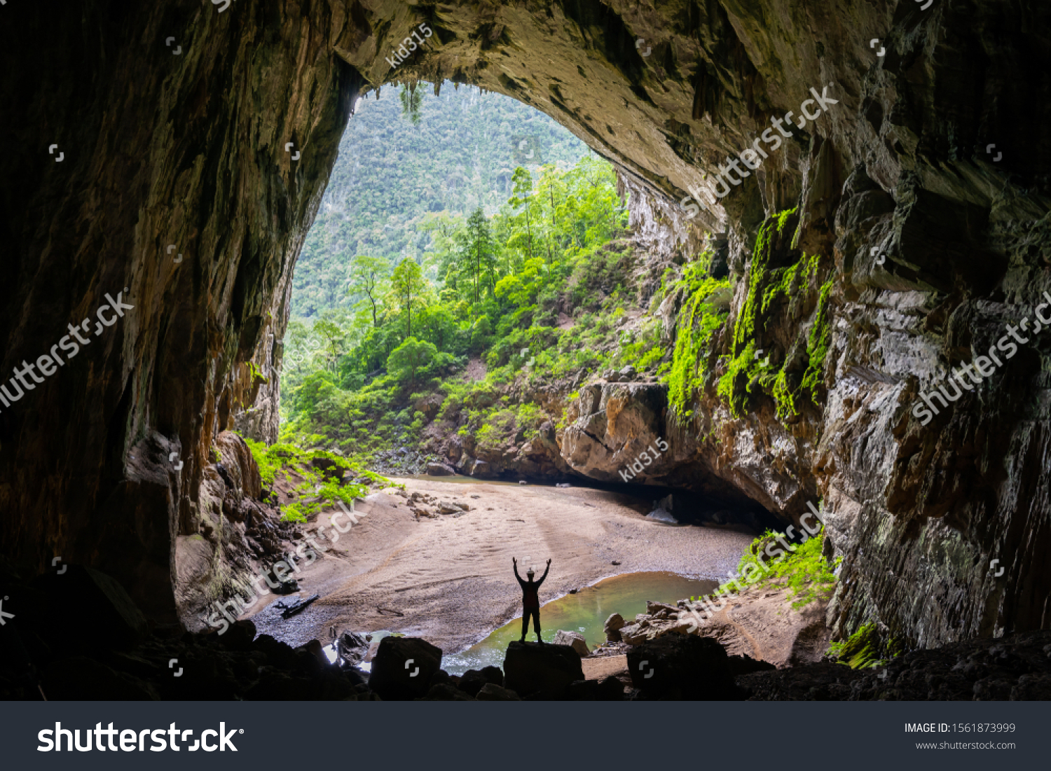 Hang En Swallow Cave Entrance GoẢnh có sẵn1561873999  Shutterstock