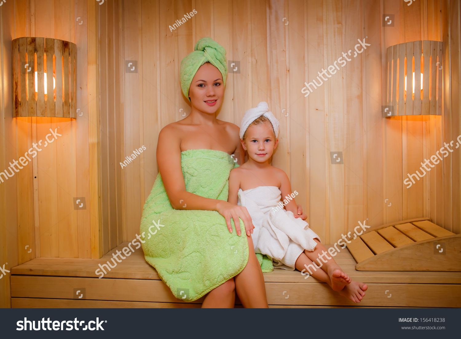 фото голая мама и дочь в бане фото 111