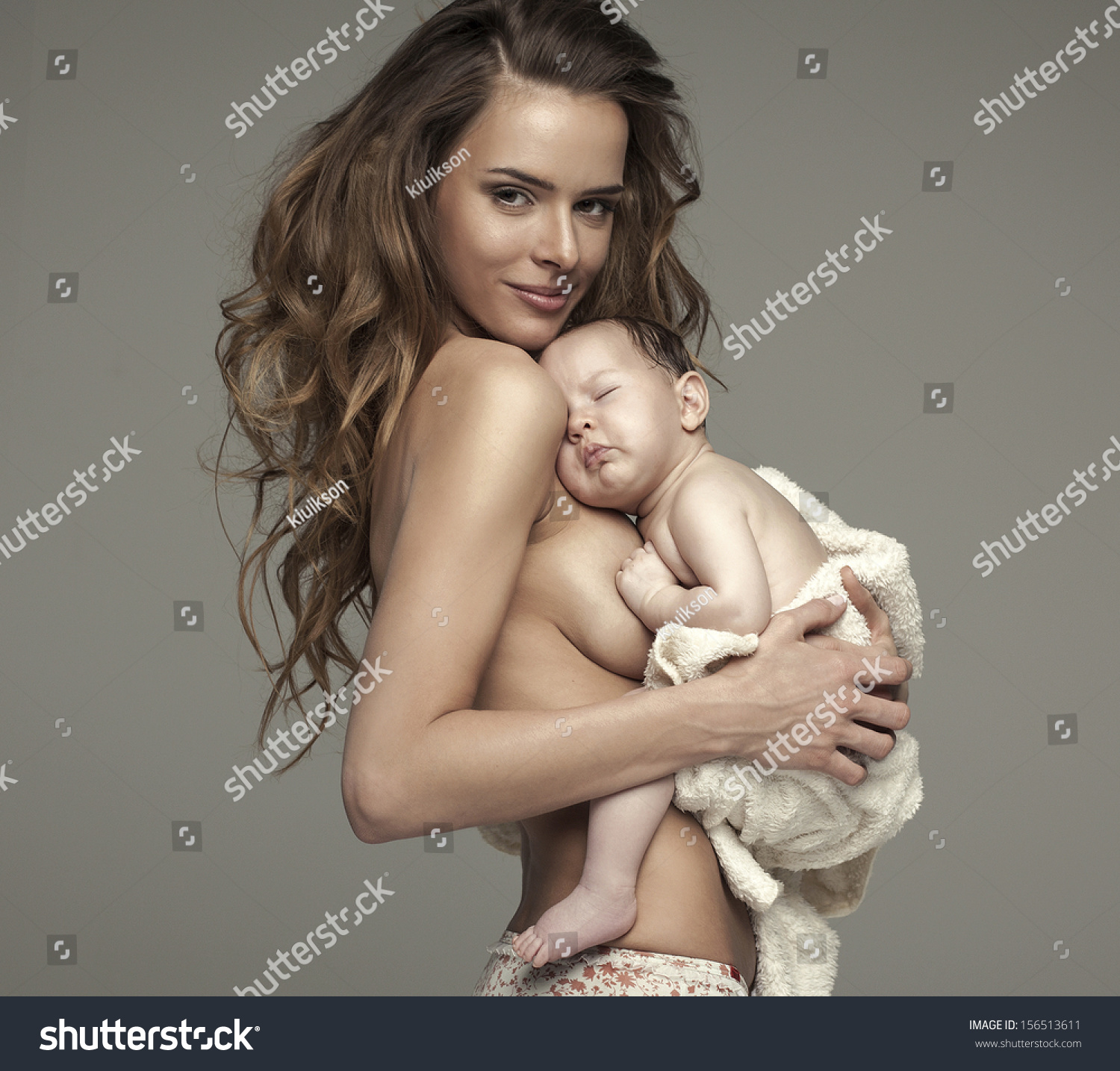 голые мамаши ребенок фото 71
