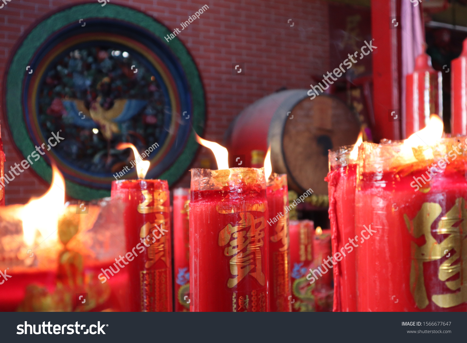 bangkokthailandthis-jao-mea-tubtim-shrine-chinese-stock-photo