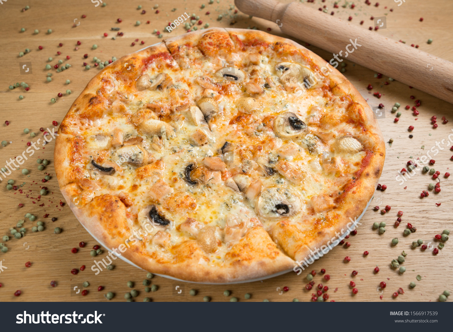 Pollo E Funghi Pizza On Stock Photo 1566917539 | Shutterstock