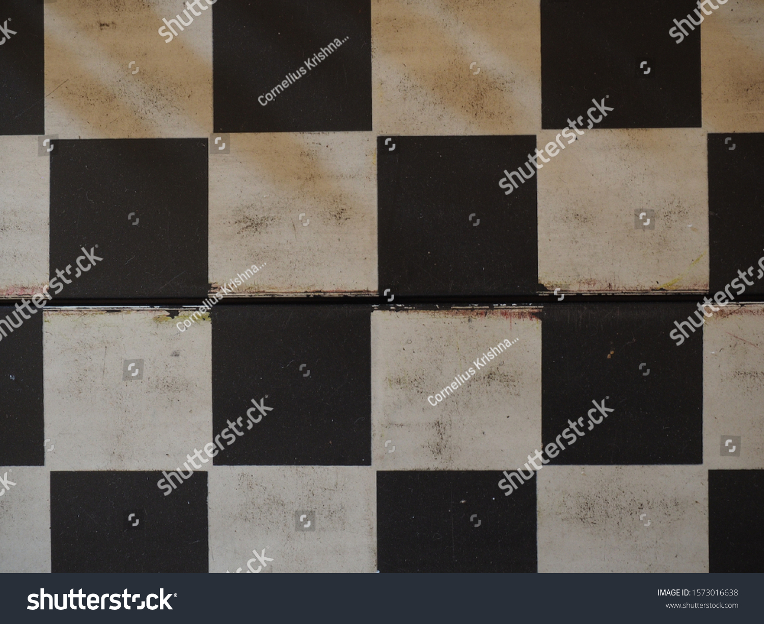 Empty Chess Board Top View Angle Stock Photo 1573016638 | Shutterstock