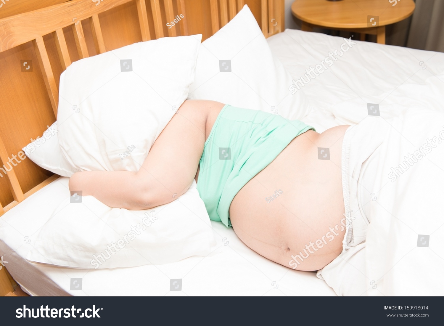 Беременна хочется спать. Сон на животе. Беременность спать. Бессонница у беременных.