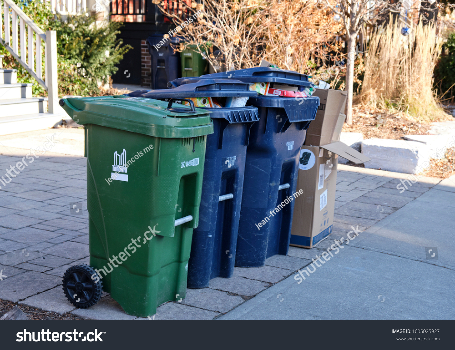 16 Toronto Waste Management Images, Stock Photos & Vectors | Shutterstock