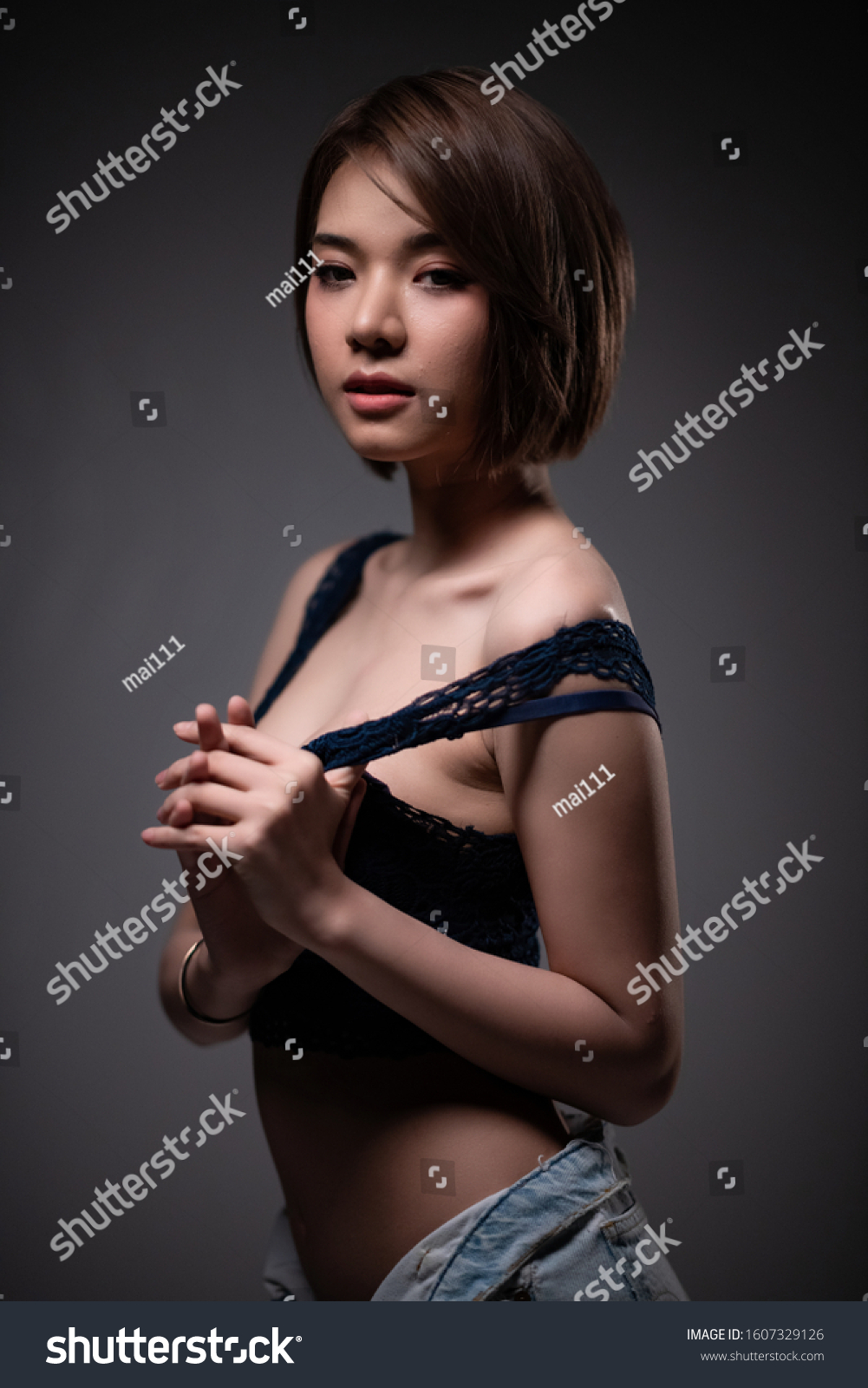 Sexy Asian Girl Model Woman Body Foto De Stock 1607329126 Shutterstock