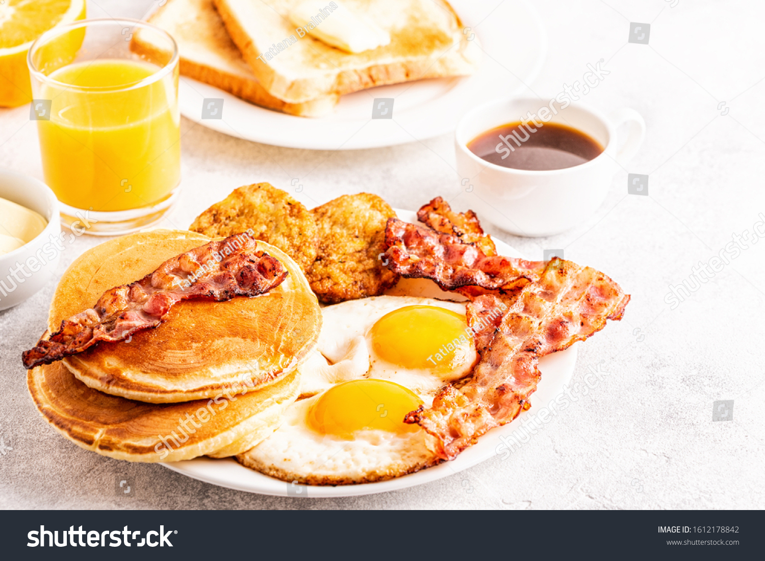 Healthy Full American Breakfast Eggs Bacon Stock Photo 1612178842 ...