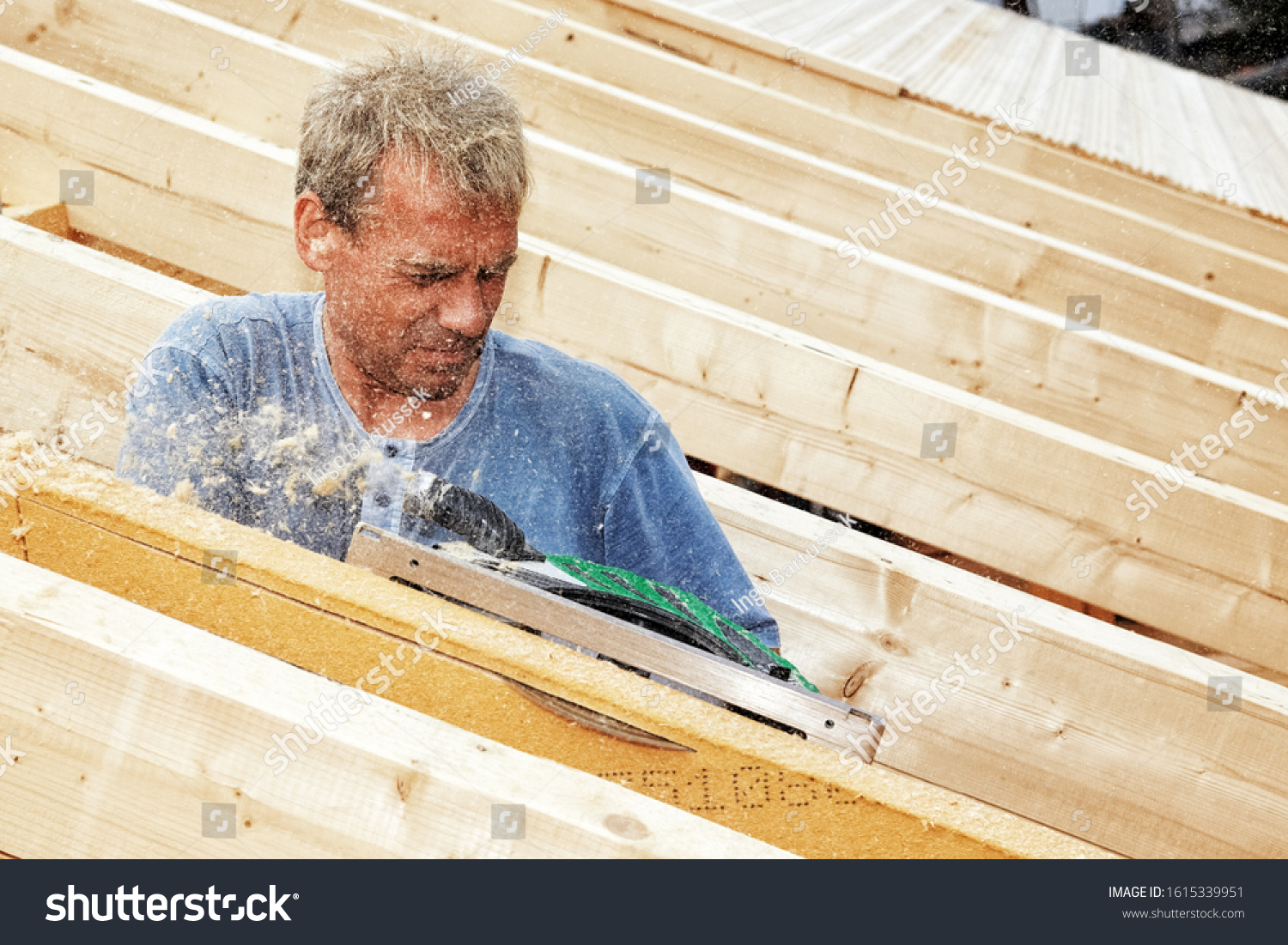 Carpenters Setting Timber Roof Truss Working Stock Photo 1615339951 ...