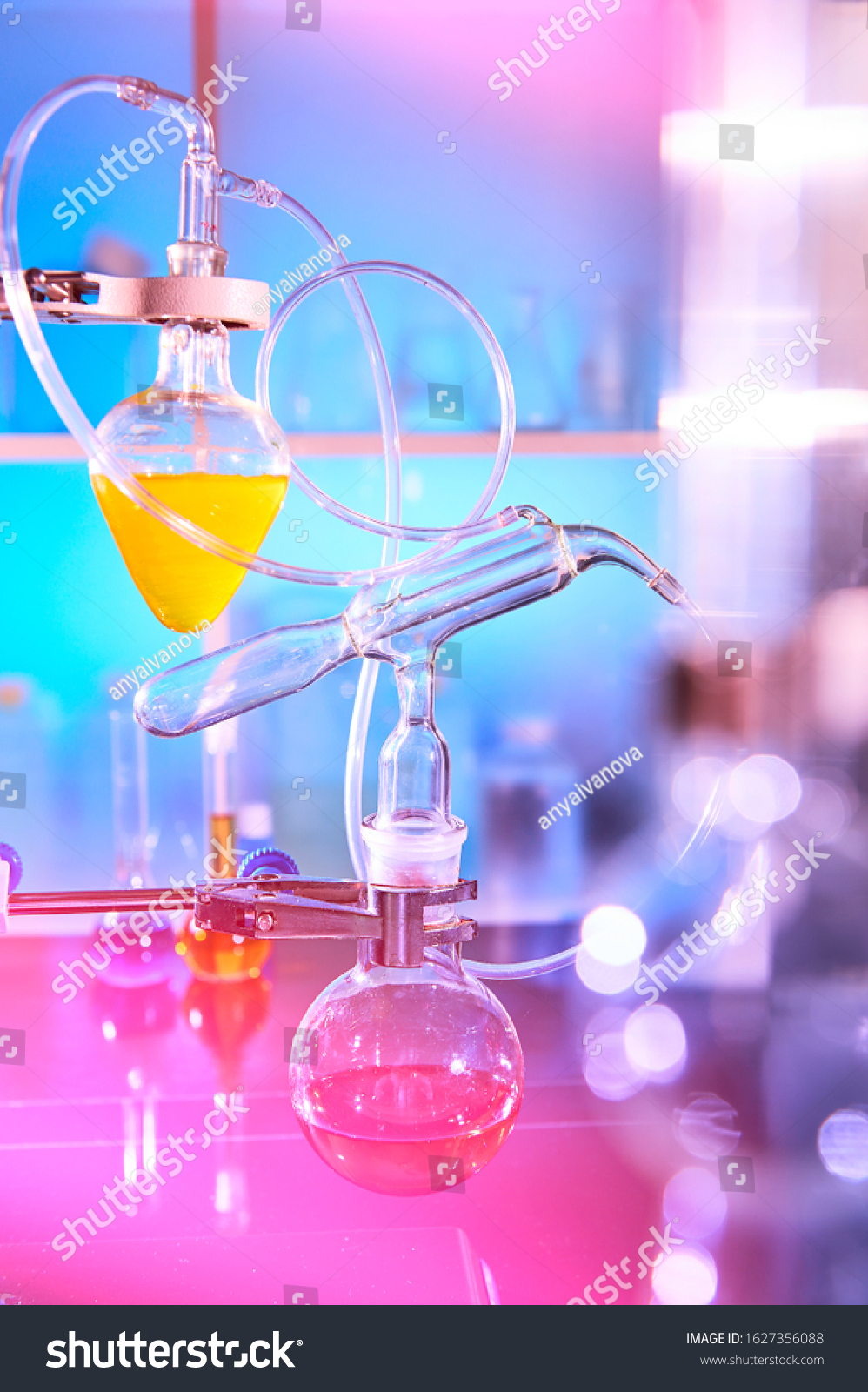 Reaction Progress Organic Chemistry Lab Distillation Stock Photo ...