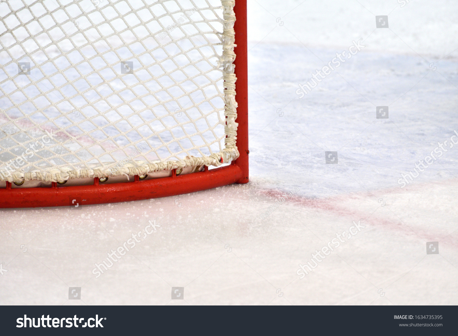 Empty Hockey Field Arena Ice Markings Stock Photo 1634735395 | Shutterstock