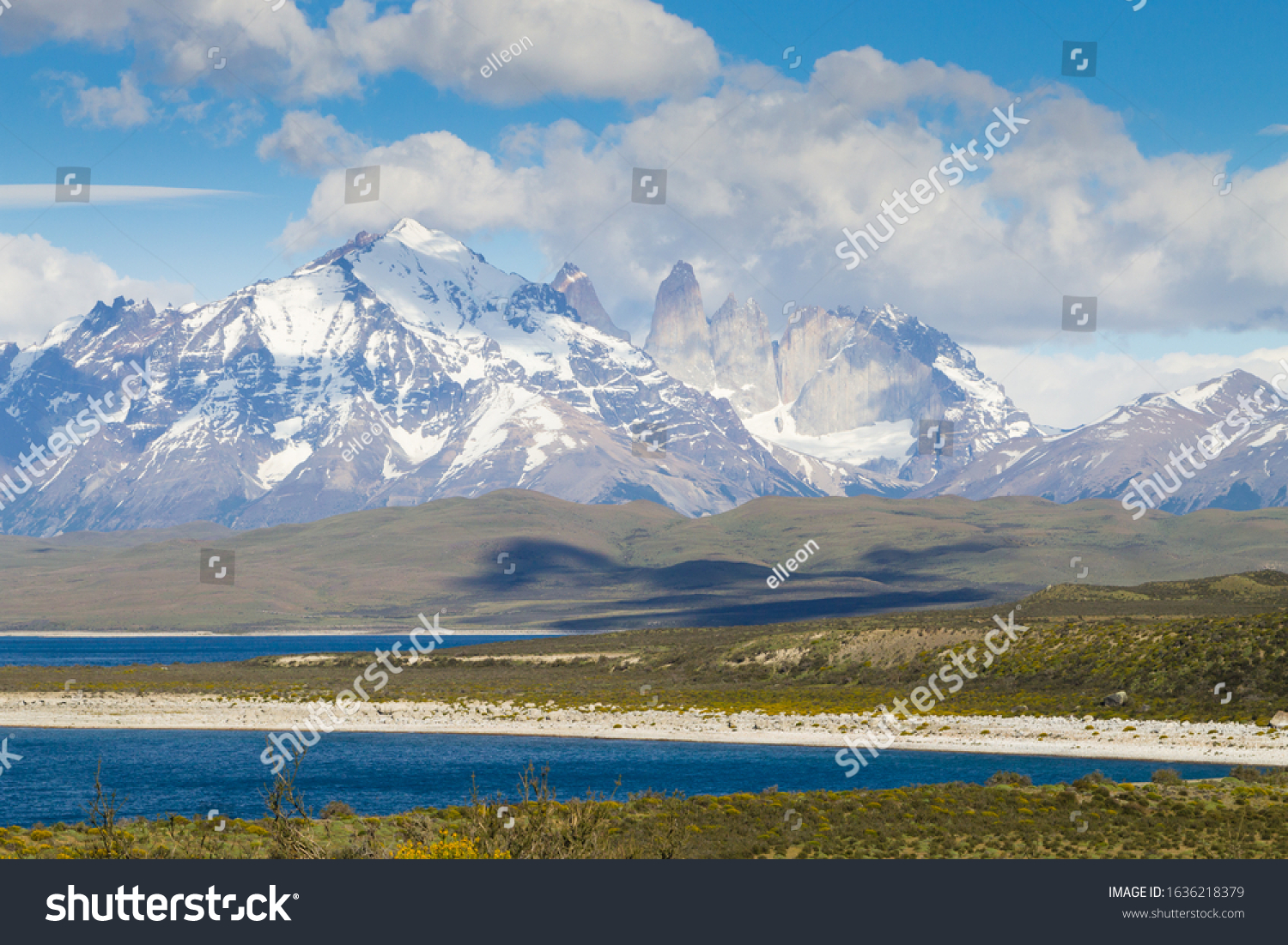 Sarmiento Lake View Torres Del Paine Stock Photo 1636218379 | Shutterstock